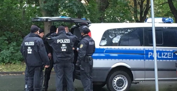 Almanya'nın Chemnitz şehrinde bir mahalle boşaltıldı