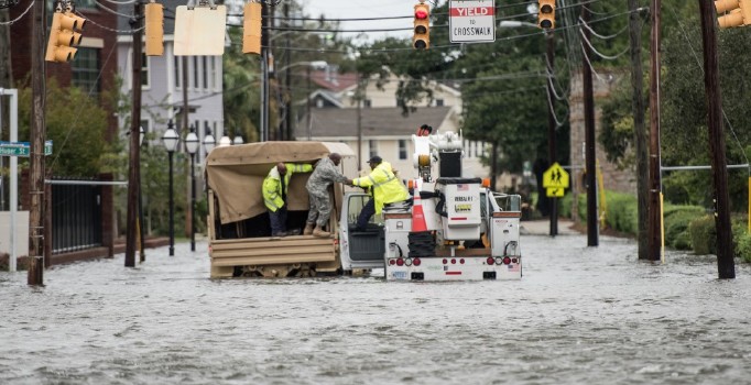 ABD'de Matthew kabusu sürüyor