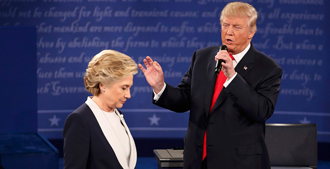 Hillary Clinton ve Donald Trump Washington'da ikinci raunda çıktı