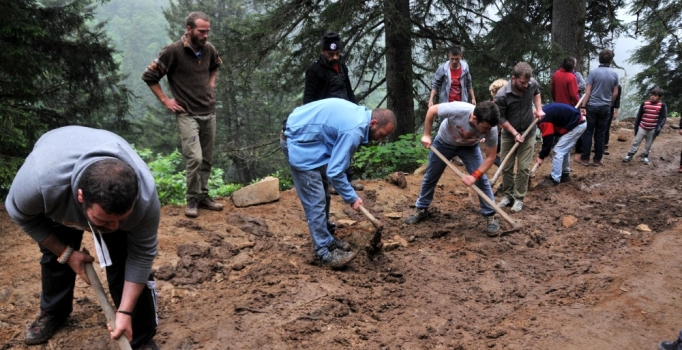 Yeşil Yol yerine mevcut yolların bakımı yapılsın
