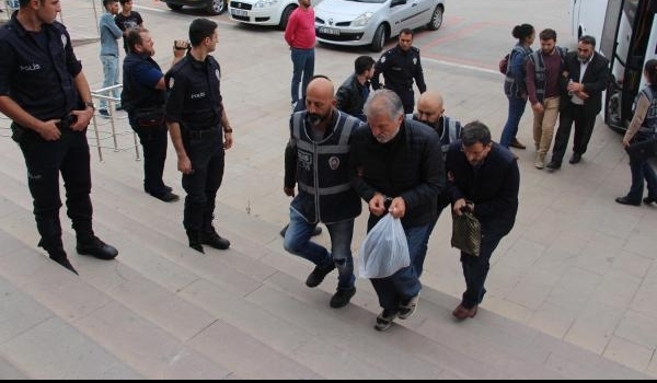 Edirne'de FETÖ soruşturmasını yürüten polis müdürü FETÖ'den gözaltına alındı