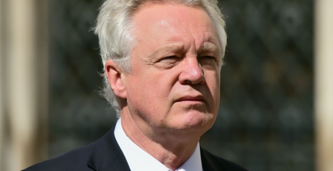 Brexit Bakanı net konuştu: Ayrılacağız