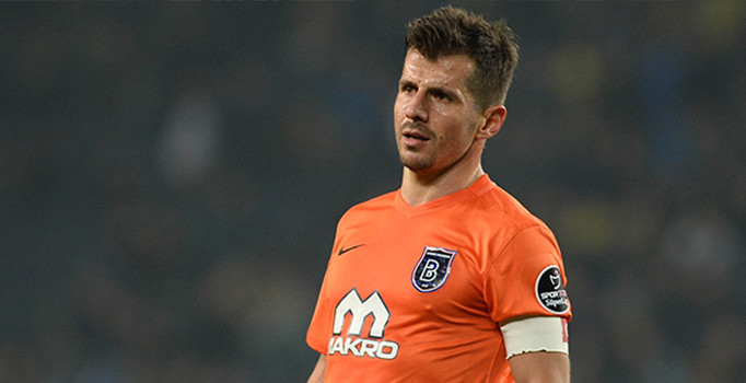 Emre Belözoğlu'nu çılgına çevirecek haber İngiltere'den geldi