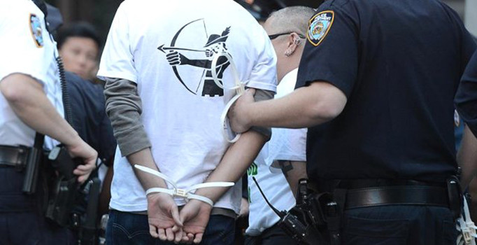 ABD’deki dolandırıcı şebekesi çökertildi:  ‘Enayi’ avlayan  şebeke avlandı