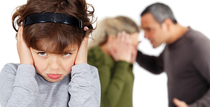 Boşanan çiftlerin çocuğu bağımlı oluyor