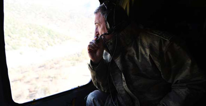 Genelkurmay Başkanı Hulusi Akar Hakkari'ye gitti | Son dakika haberleri