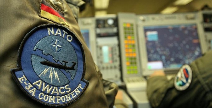 Almanya DAEŞ'le mücadeleye katkısını arttırıyor