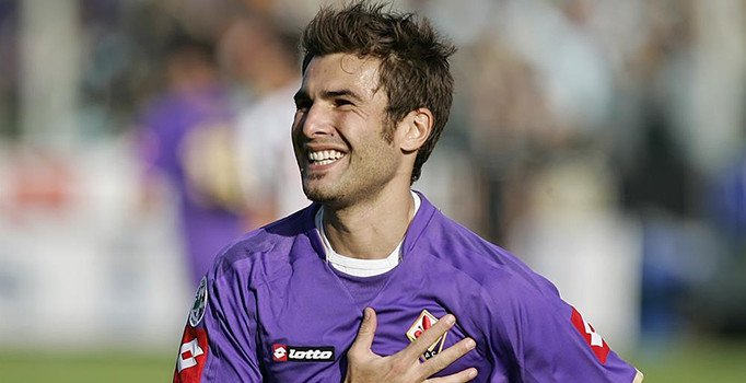 Bir dönemin ünlü futbolcusu Adrian Mutu futbola veda etti