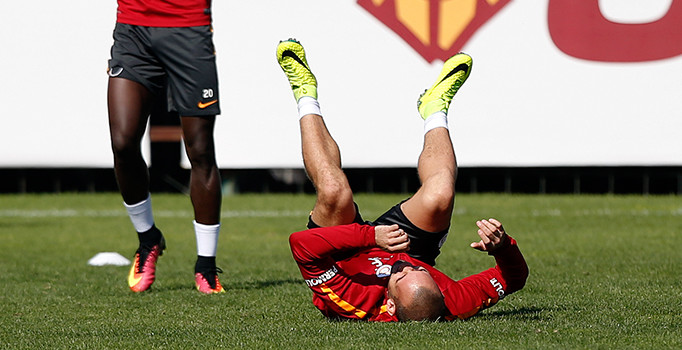 Sneijder'den kötü haber: Galatasaray'dan açıklama geldi