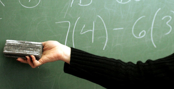 MEB 13 Ekim'de 2 bin 400 öğretmeni açığa aldı | Kimler ihraç edildi? | Son dakika haberleri