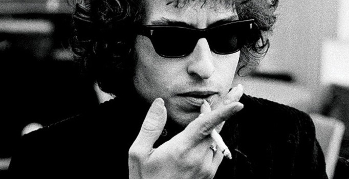 Bob Dylan Nobel Edebiyat Ödülü'nü kazanan ilk söz yazarı oldu | Bob Dylan kimdir?