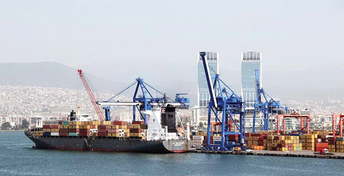 İhracat ve turizm gelir kaybıyla cari açık ağustosta 1.7 milyar $