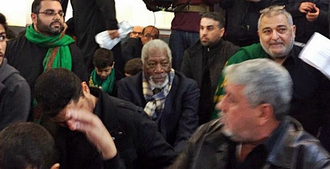 ABD'li aktör Morgan Freeman aşure duasına katıldı