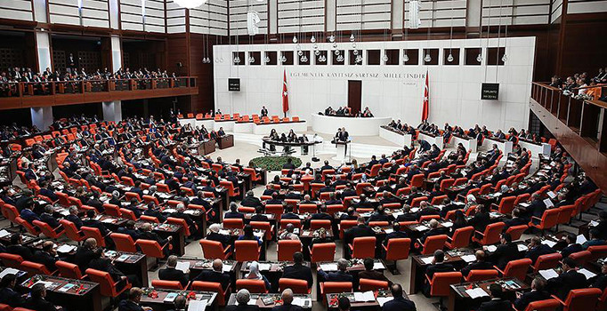 AK Parti'nin "15 Temmuz" teklifi TBMM Başkanlığına sunuldu