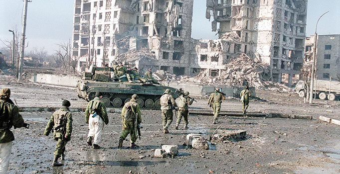 Halep’te Çeçenya Lugansk’ta Sibirya