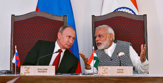 Rusya Hindistan'a savunma sistemi sevk edecek