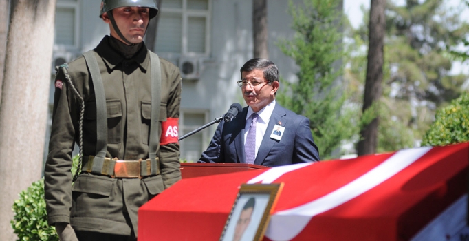 Davutoğlu'ndan Adıyaman'da hüzünlü konuşma