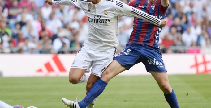 Cristiano Ronaldo frikik hasretine son verdi