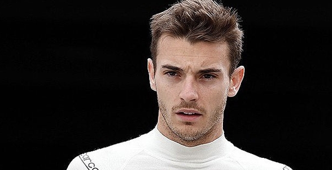 F1 pilotu Jules Bianchi'nin cenazesi toprağa verildi