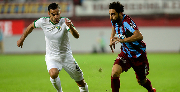 Trabzonspor kendi sahasında Akhisar Belediyespor ile berabere kaldı: 0 - 0