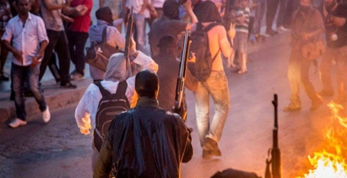 İstanbul'da polise
silahlı saldırı