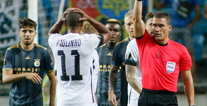 UEFA Avrupa Ligi maçlarının hakemleri açıklandı: Fenerbahçe'ye tanıdık hakem