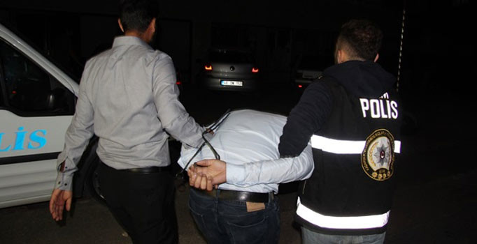 Dershanelerden sorumlu FETÖ'cü öğrenci evinde yakalandı