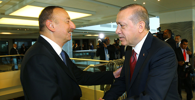 Cumhurbaşkanı Erdoğan Azeri Cumhurbaşkanı Aliyev'i arayarak Bağımsızlık Günü'nü kutladı