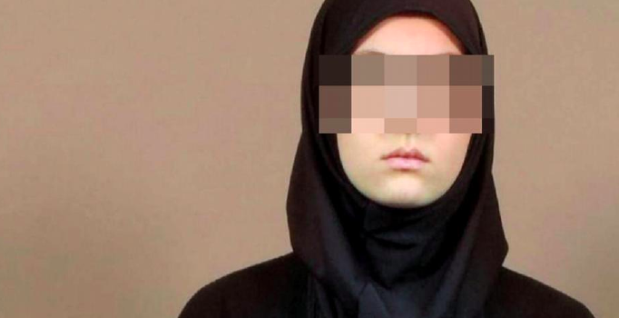 16 yaşındaki Safiye DAEŞ’in emriyle polis bıçaklamakla suçlanıyor