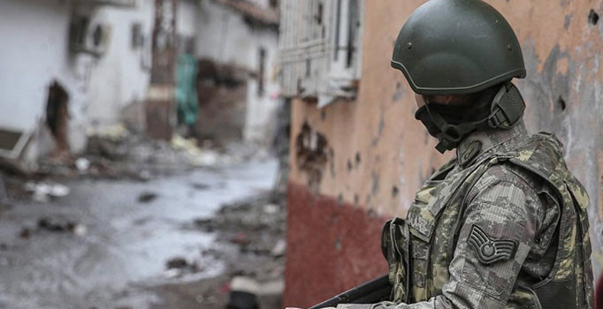 Hakkari'nin Çukurca'da çatışma: 2 şehit, 5 yaralı | Son dakika haberleri