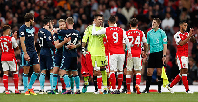 Arsenal evinde sessiz kaldı...