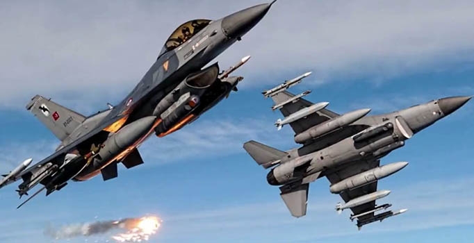 Savaş uçakları PKK ve
IŞİD hedeflerini vurdu