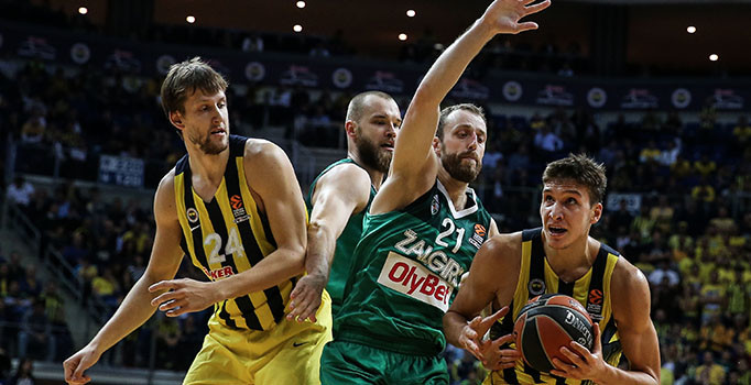 Fenerbahçe, Zalgiris Kaunas'ı 82- 68 yenerek evindeki galibiyet serisini 23'e çıkardı
