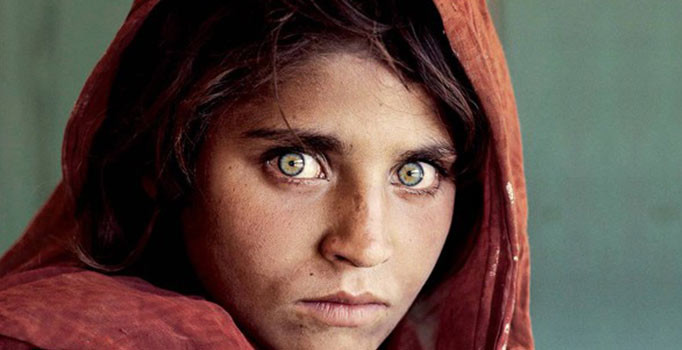 Dünyanın 'Afgan kızı' olarak tanıdığı Şerbet Gula Pakistan'da tutuklandı