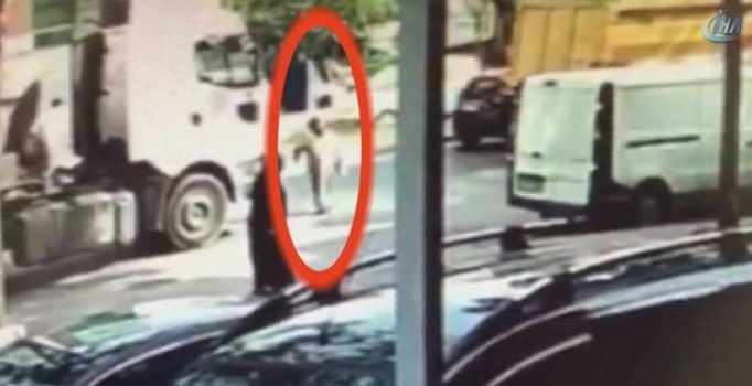 Üsküdar'da hafriyat kamyonu yaşlı kadını ezdi