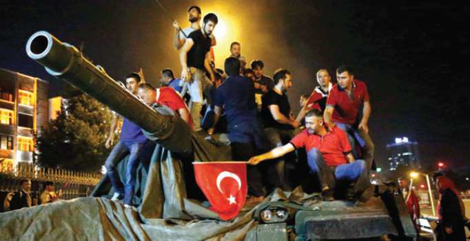 Halka kurşun sıkmaya kurmayları hazırlamışlar