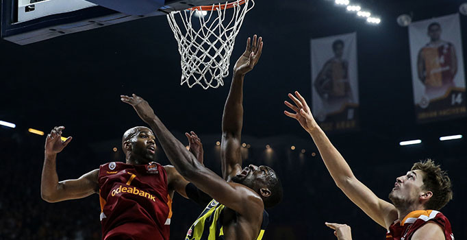 THY Avrupa Ligi'nde Fenerbahçe, Galatasaray Odeabank'ı 103-87 yendi | Spor haberleri