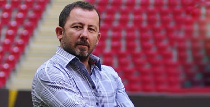 Sergen Yalçın Süper Lig ve Premier Lig favorilerini açıkladı