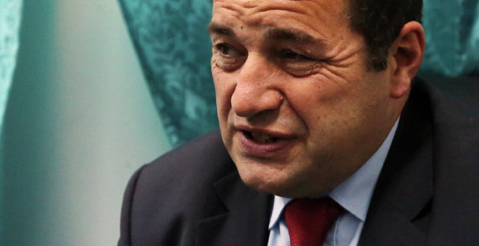 Fransa cumhurbaşkanı adayı, Esad'a destek verilmesi gerektiğini savundu