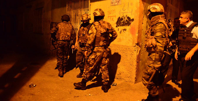 Adana'da terör operasyonu: 15 kişi gözaltına alındı | Son dakika haberleri