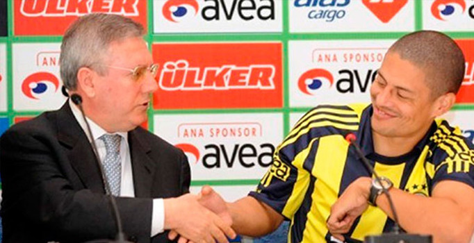 Efsane Fenerbahçeli Alex'ten Aziz Yıldırım'a doğum günü kutlaması