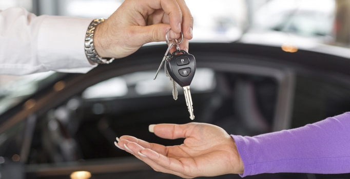 Dünya krizde ama otomotivciler dört köşe