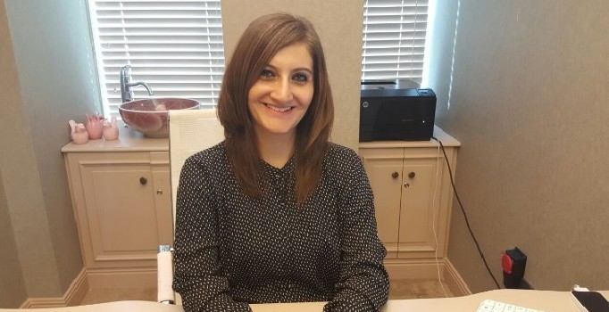 Uzun süre aç kalmak kilo aldırıyor