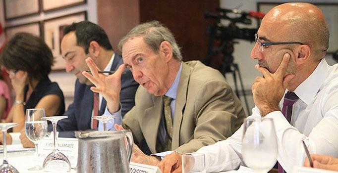 Washington'da "Uçuşa Yasak Bölge" konuşuldu