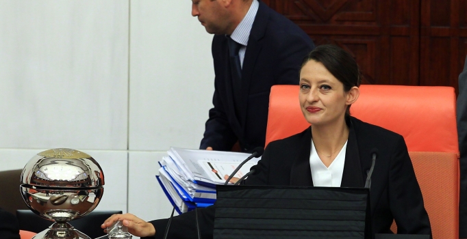 Meclis Başkanvekili Şafak Pavey'den sert çıkış