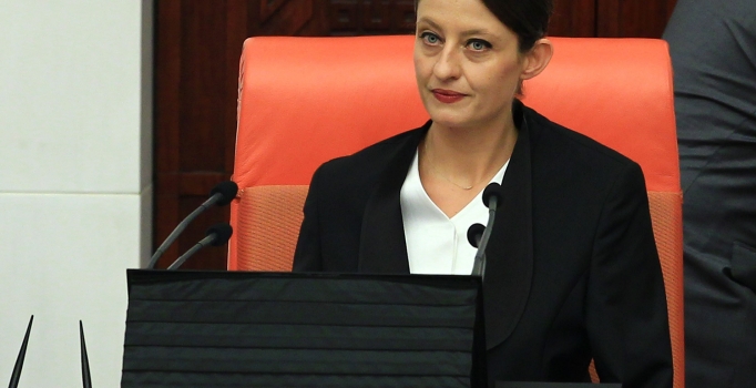 Terör komisyonu, Oktay Vural'ın işareti, MHP'nin oylarıyla reddedildi