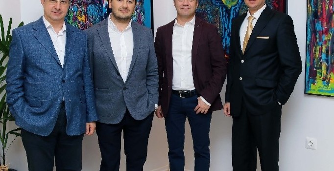 Ressam Akın Ekici’nin eserleri görücüye çıktı