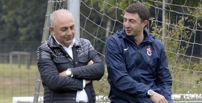 Şota Arveladze de istifa etti