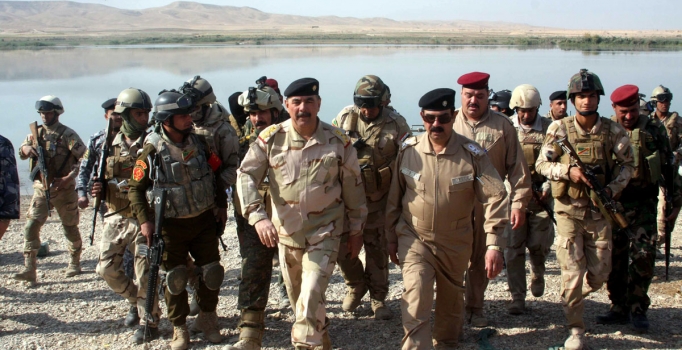 300'ün üzerinde komutan emekli edildi