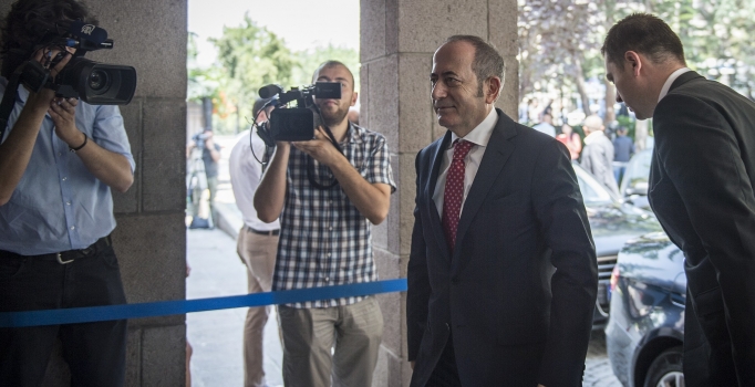 Üçüncü istikşafi 
görüşmeler başladı